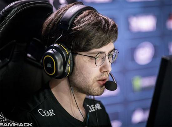 持续产出冠 持续产出冠